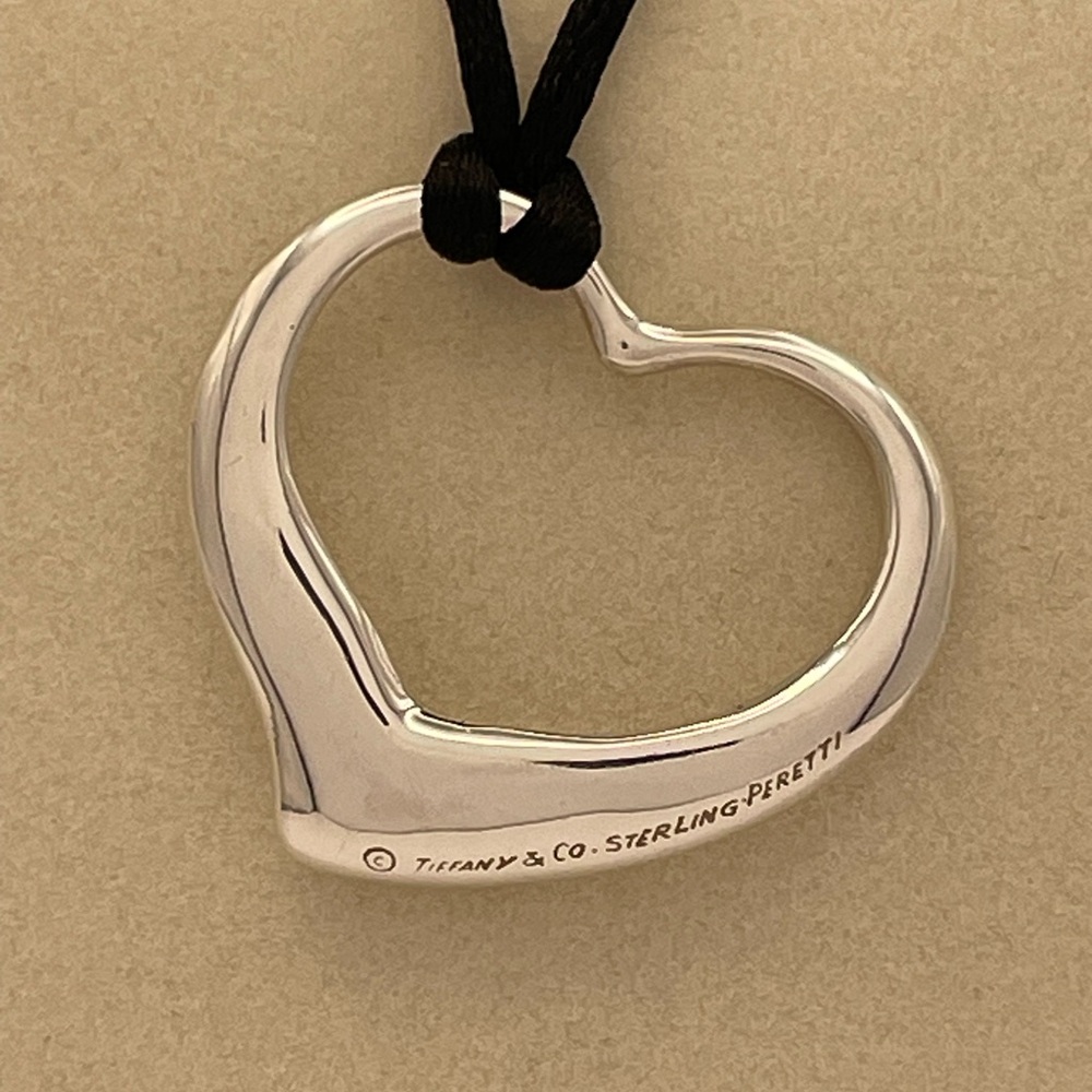 Vintage Tiffany & Co Open Heart Pendent Sterling Silver Necklace stock #1008